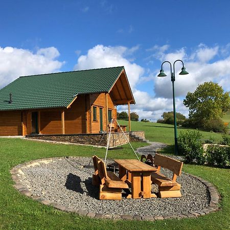Holzhaus Onkel Fritz Mit Sauna Und Whirlwanne Esch  Exteriér fotografie