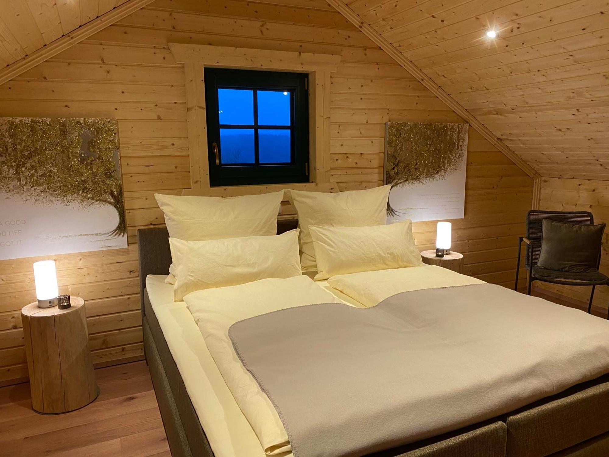 Holzhaus Onkel Fritz Mit Sauna Und Whirlwanne Esch  Exteriér fotografie