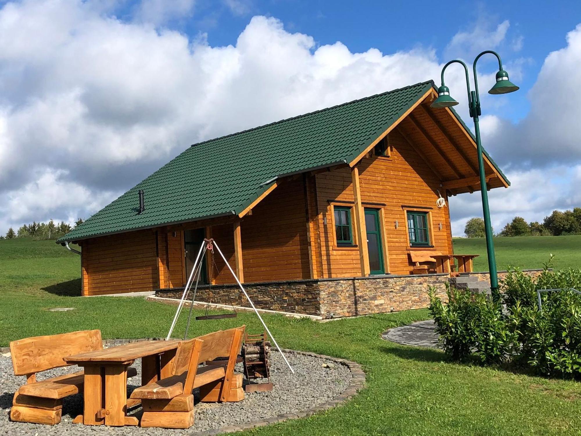 Holzhaus Onkel Fritz Mit Sauna Und Whirlwanne Esch  Exteriér fotografie