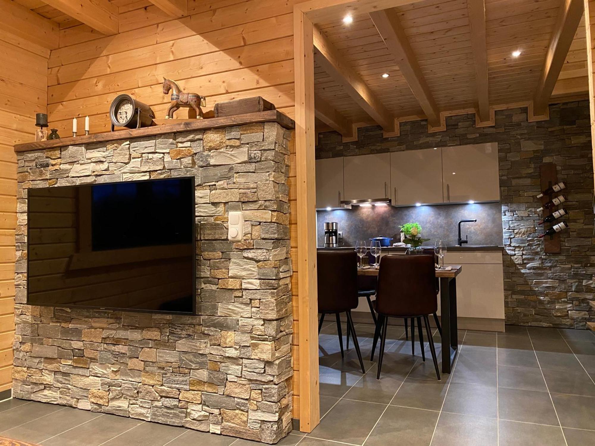 Holzhaus Onkel Fritz Mit Sauna Und Whirlwanne Esch  Exteriér fotografie